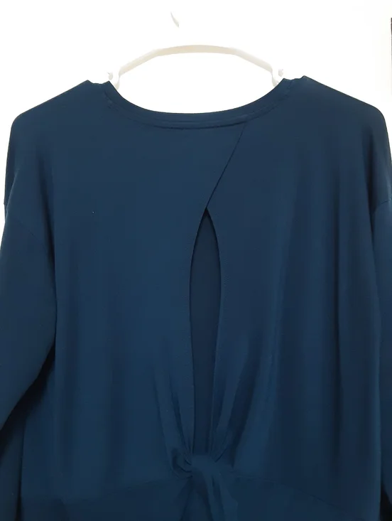 Athleta Essence Twist Top Womens Medium - Picture 3 of 9